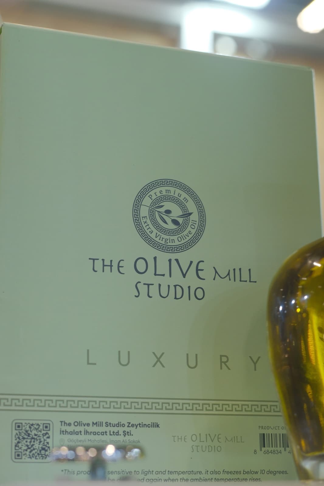 The Olive Mill Studio — şişe detayı