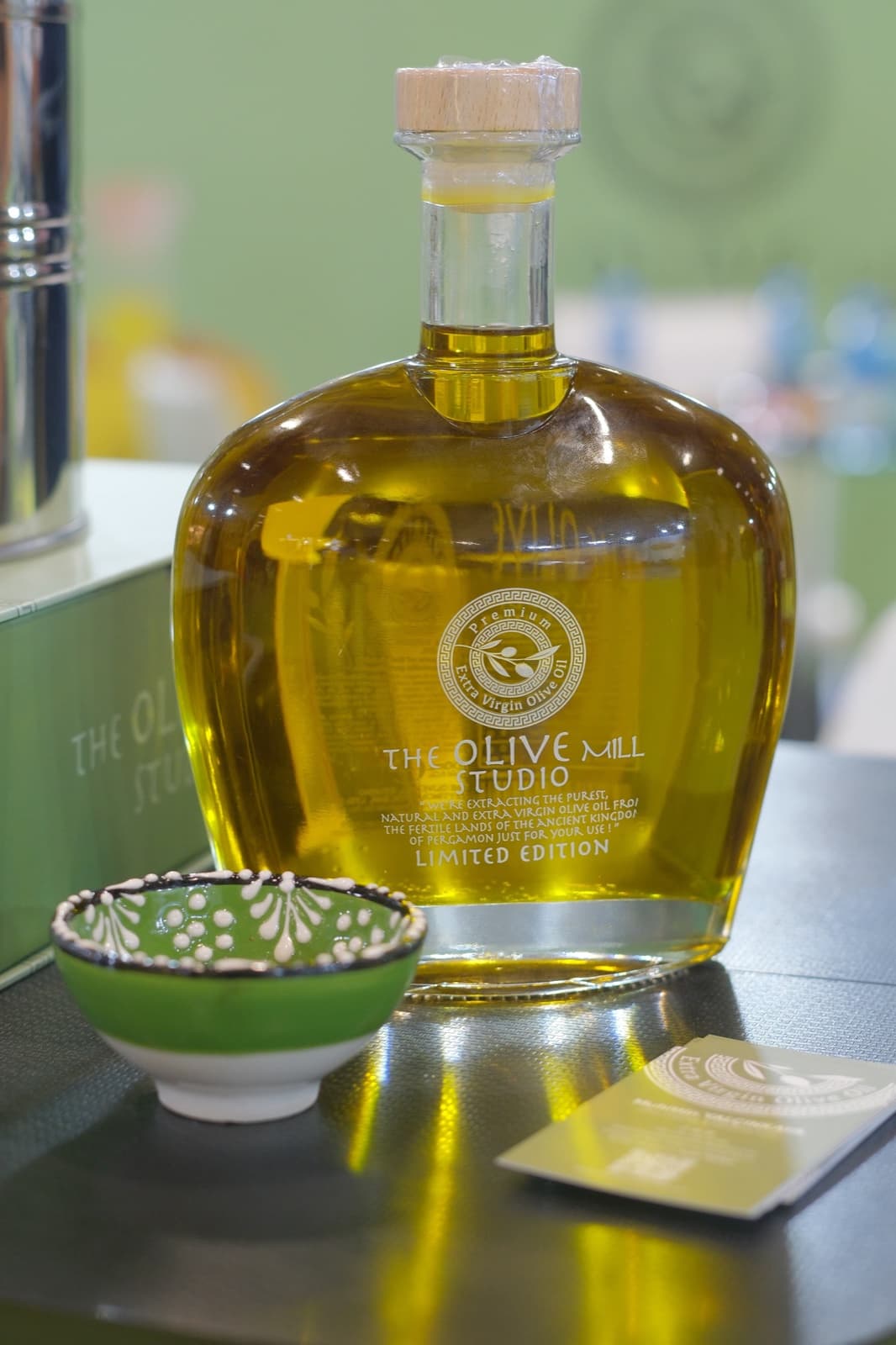 The Olive Mill Studio — şişe detayı